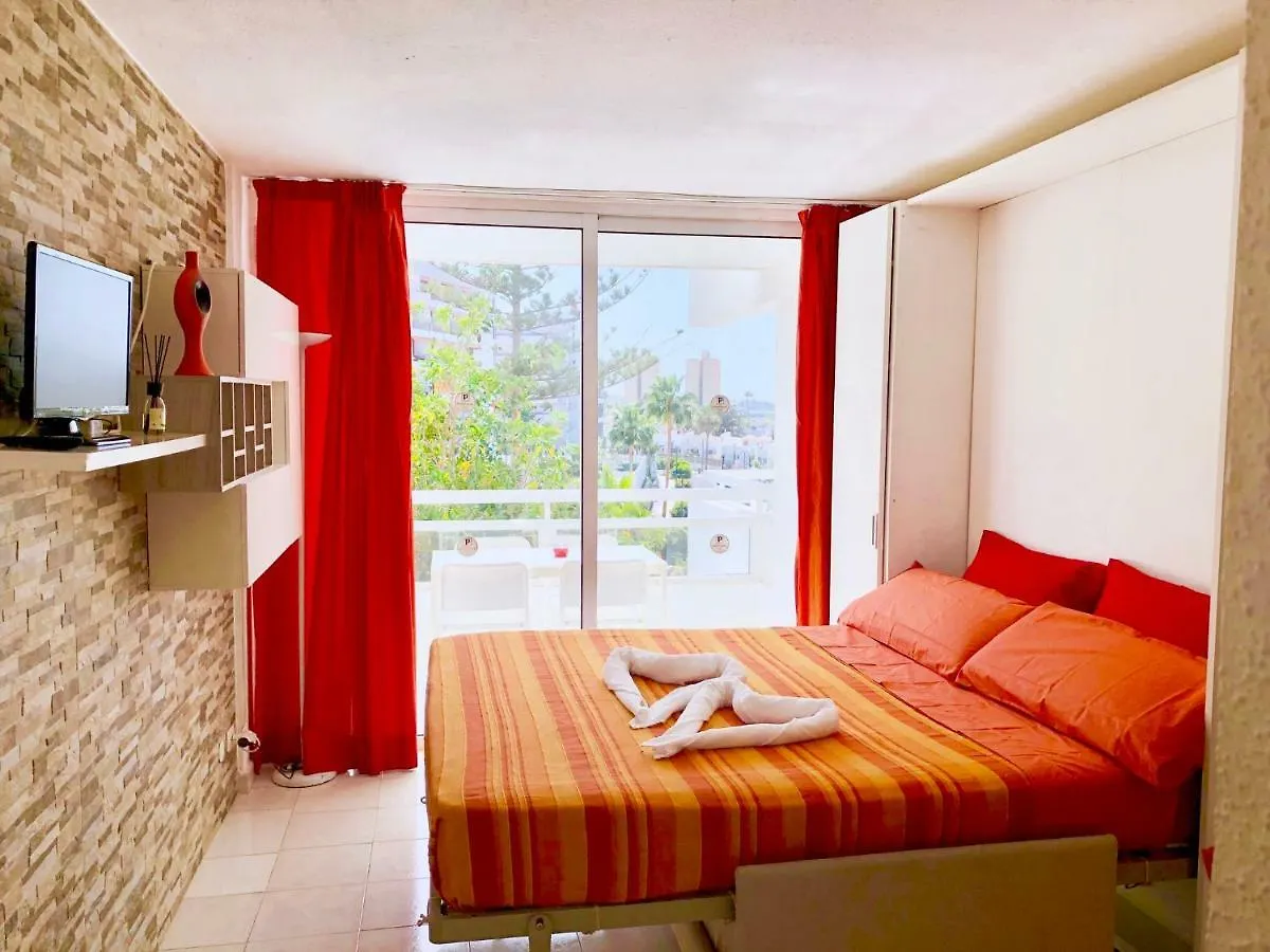 Las Americas Green Beach contacts